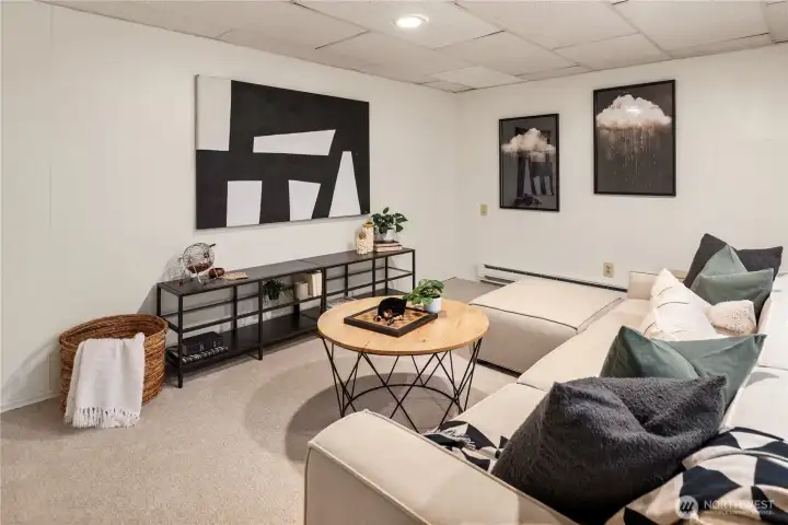 A great place to relax and watch your favorite shows...