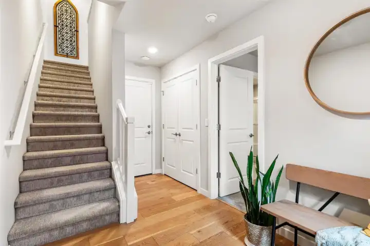Open entryway for greeting guests!