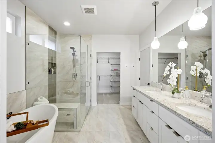 Primary bathroom w/ heated tile floors Primary bathroom w/ heated tile floors