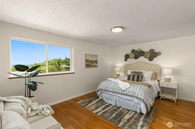 Primary suite