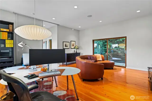 Media, family or bonus room (or office?) - you decide!