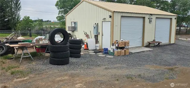 2 lots, on with this garage