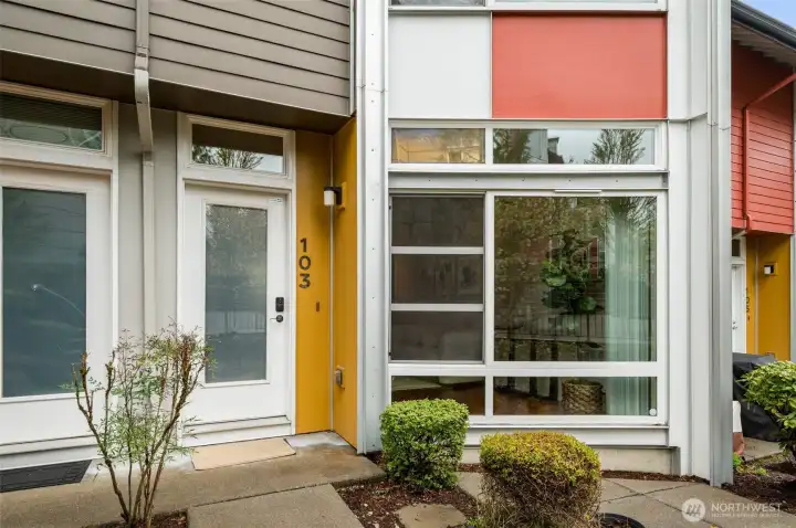 Large windows bring in a lot of natural light into this South Facing unit.