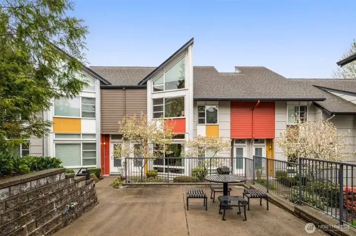 The unit has the best and most private location in the community - directly across from a small court yard with benches.