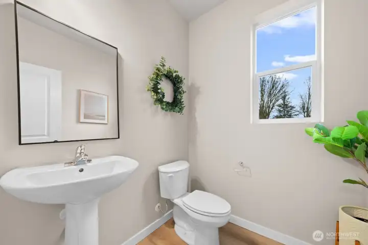 Photographs are for illustrative purposes only. Features, finishes, interior/exterior colors, landscaping and floorplan shown may vary from actual homes built