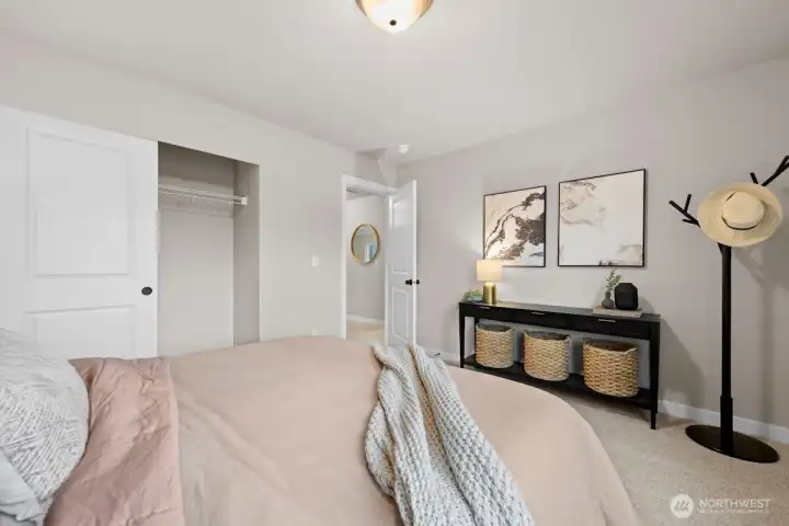 Photographs are for illustrative purposes only. Features, finishes, interior/exterior colors, landscaping and floorplan shown may vary from actual homes built