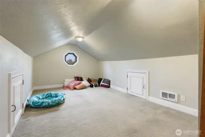 3rd level bedroom
