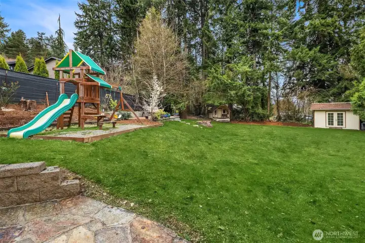 Playset and swinging bench over-looking the Cascades