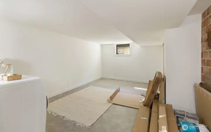Storage/Laundry room