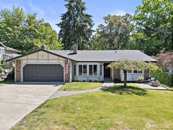 Pre-Listing Home Inspection Completed! Cool Summers Ahead w/ the Newer Heat Pump (A/C)!