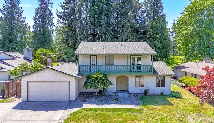 Spacious home on 17th fairway Spacious home on 17th fairway