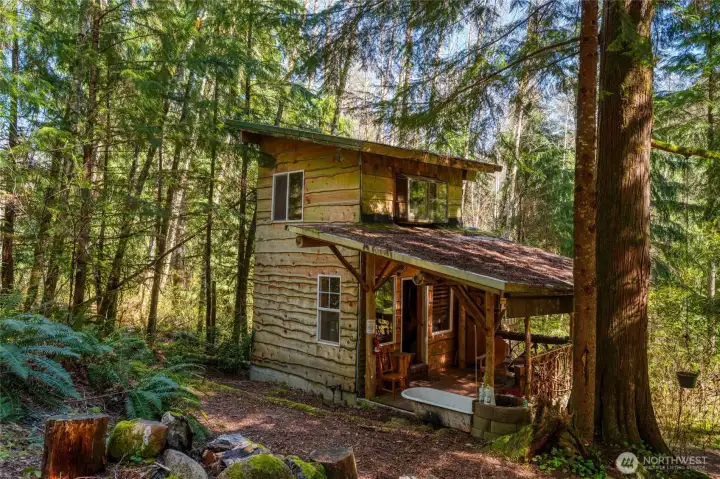 Clawfoot Cabin
