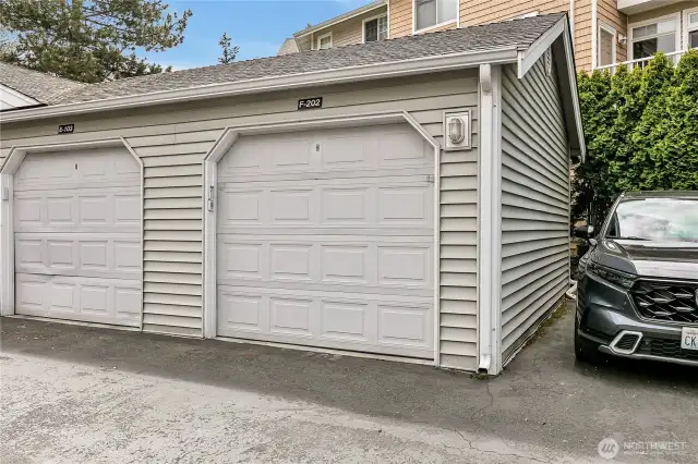 Private garage!
