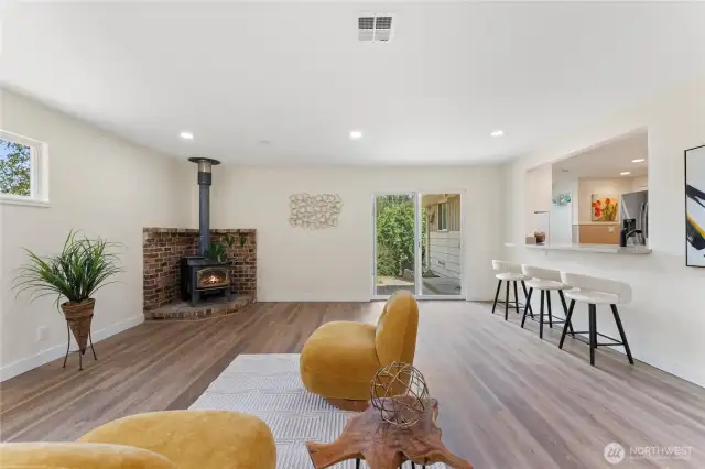 Huge sunny space for entertaining