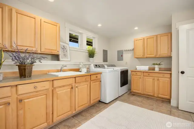Laundry room with TONS of storage.
