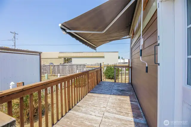 Area big enouch to sit under a Awning