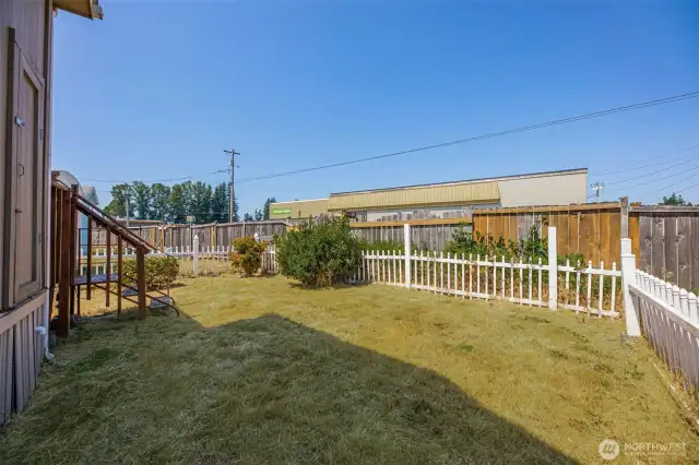 Notice fence area to have a small pet