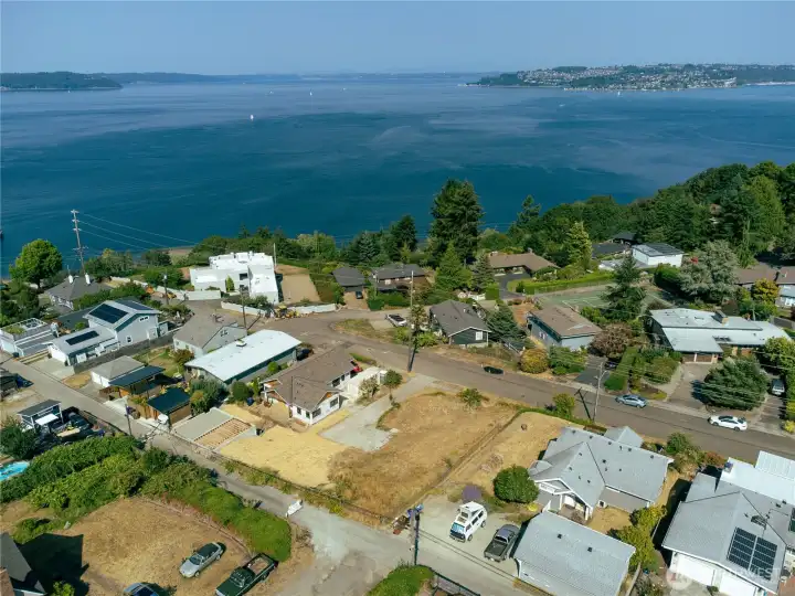 View & , great location close to everything North Tacoma