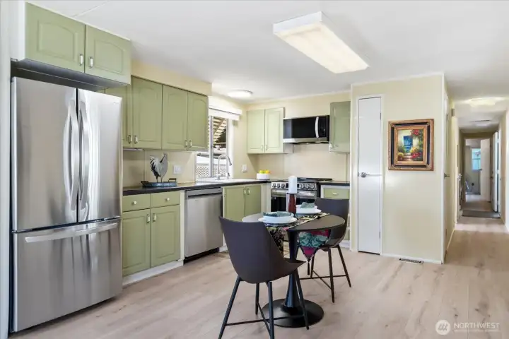 Brand new appliances. All stay with property