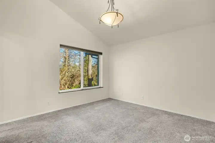 Dual primary bedrooms, both with en-suites.