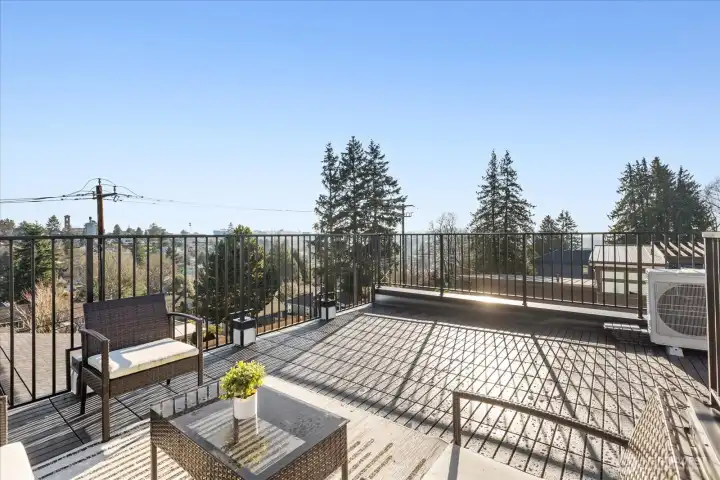 360-degree views of the city and the Sound.