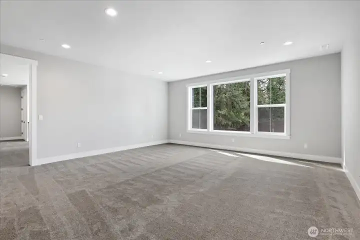 Upper Level Bonus Room