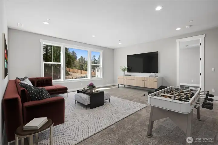 Upper Level Bonus Room