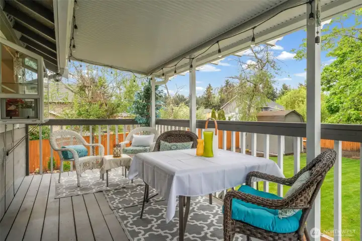 Deck off dining/kitchen area