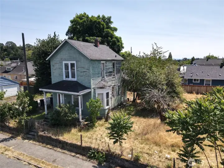 Great view of the home. Great view of the home.