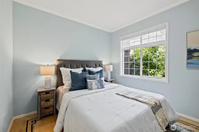 2nd bedroom