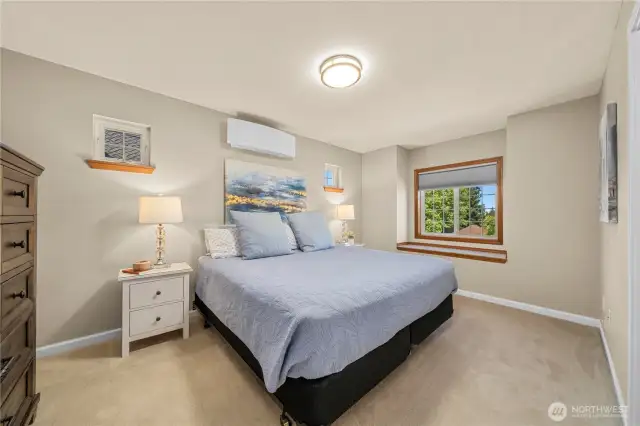 Upper level bedroom 2