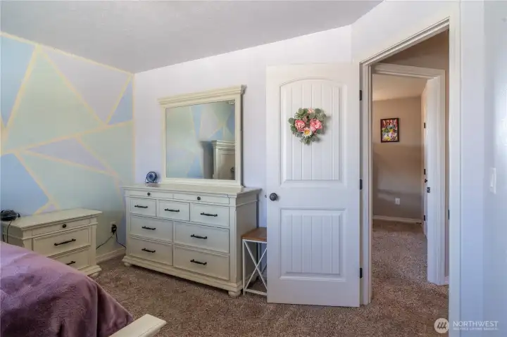 Bedroom 4 (2nd floor)