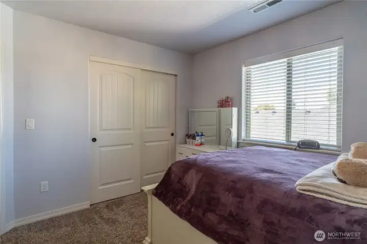 Bedroom 4 (2nd floor)