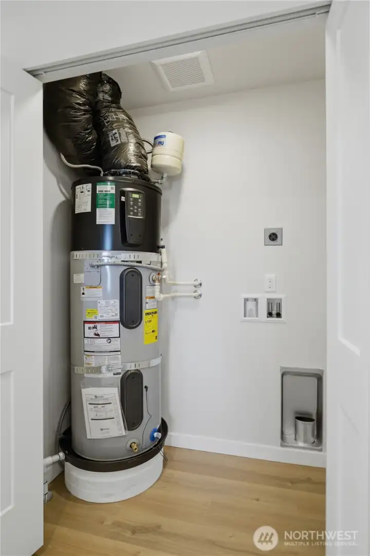 Dedicated laundry and mechanical closet