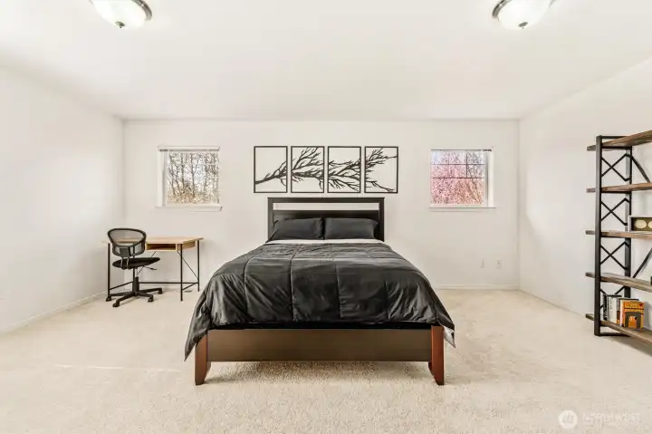 4th bedroom/ or bonus room!?