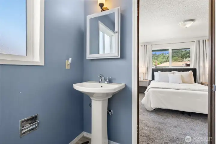 Primary bath