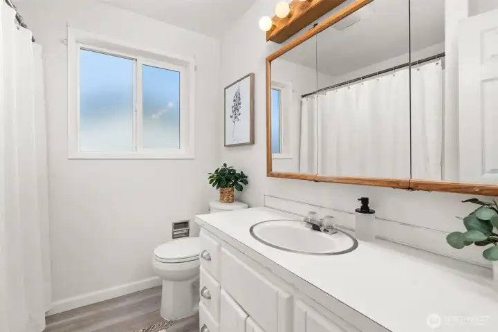 Main Bath.