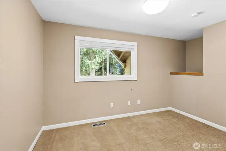 Upstairs bedroom.