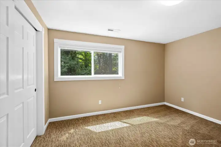 Downstairs bedroom.