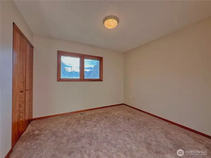 Guest bedroom 3.