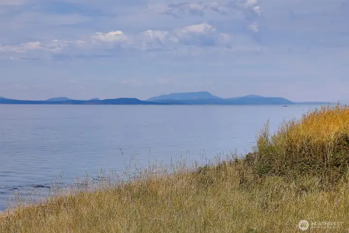 Another perspective of the bluff, water and mountains. Another perspective of the bluff, water and mountains.