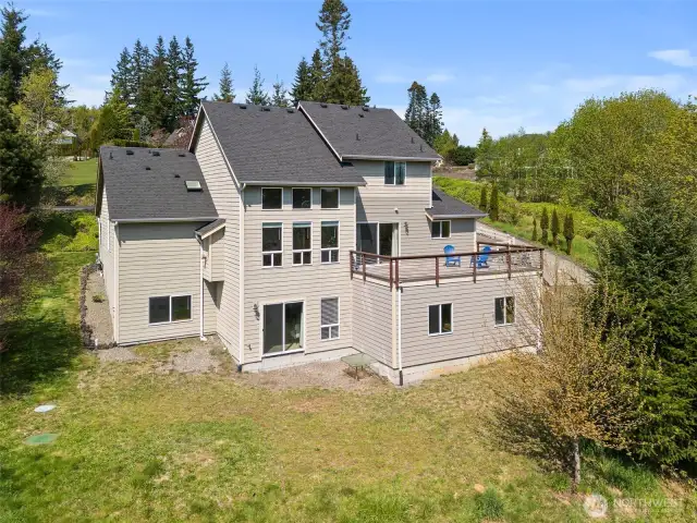 Overview of the back of the home.