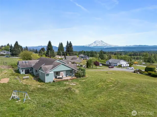 Expansive view of Mt. Rainier & surrounding foothills