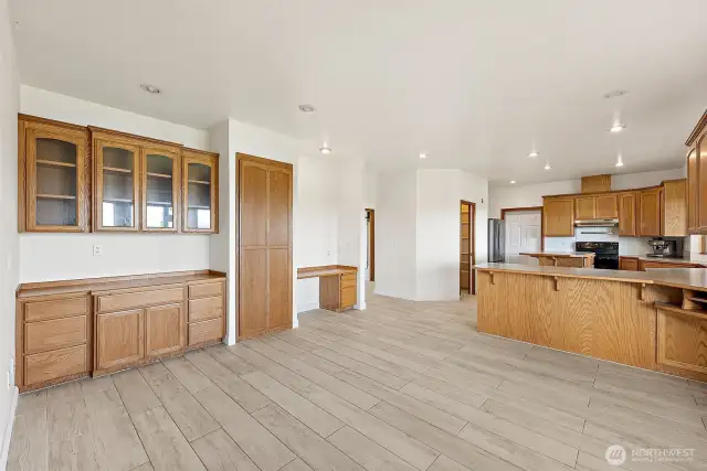Large dining with lovely built ins