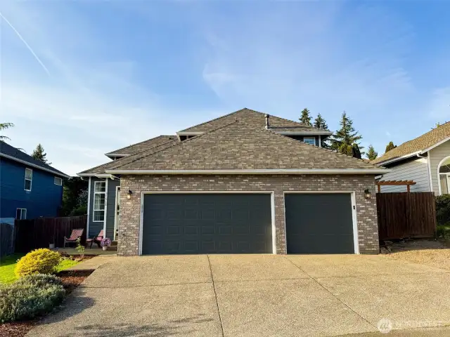 3 Car Garage with gravel rv parking