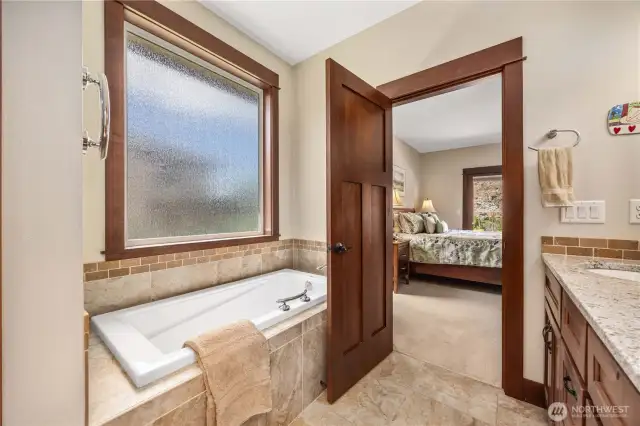 5 Piece Primary Ensuite
