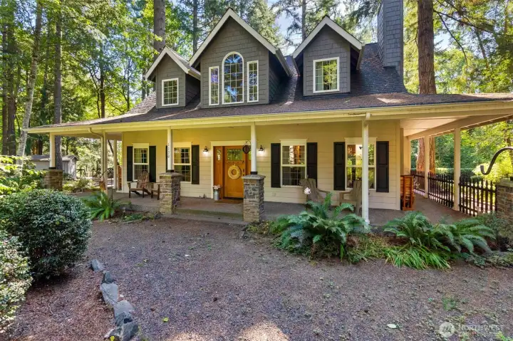 Craftsman Style Beauty with a wrapped around front porch!