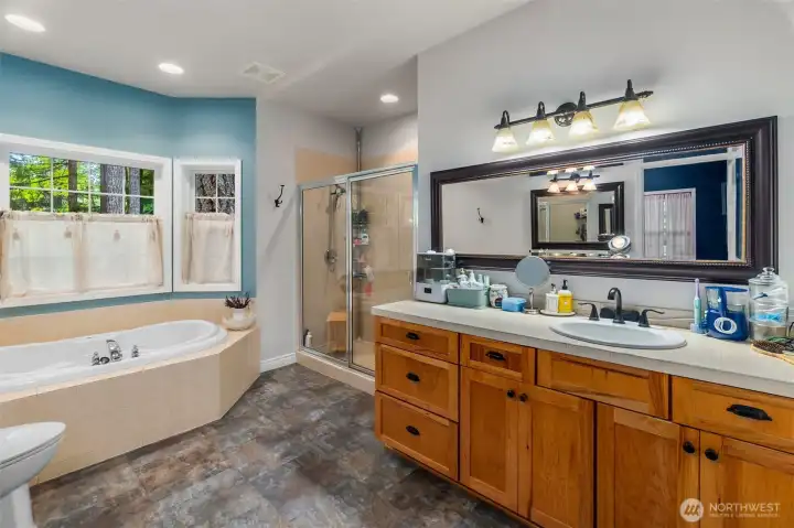 5 Piece Primary Bathroom