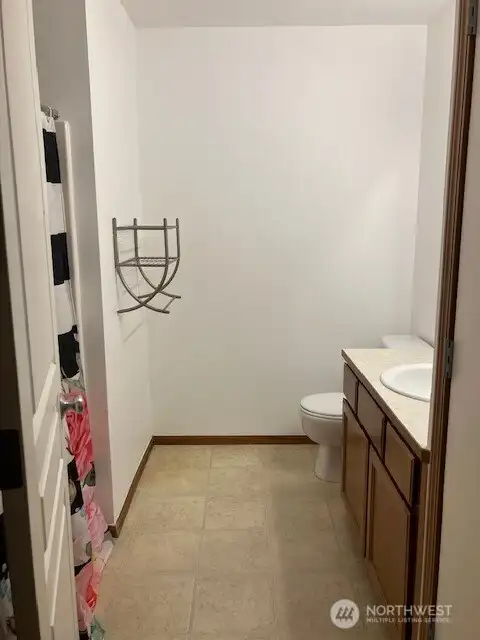 Main bathroom up freshly painted