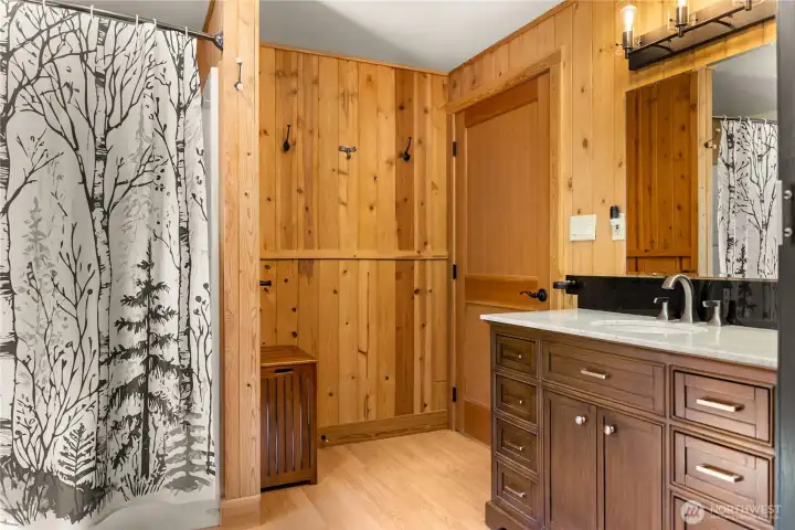 Ensuite bathroom